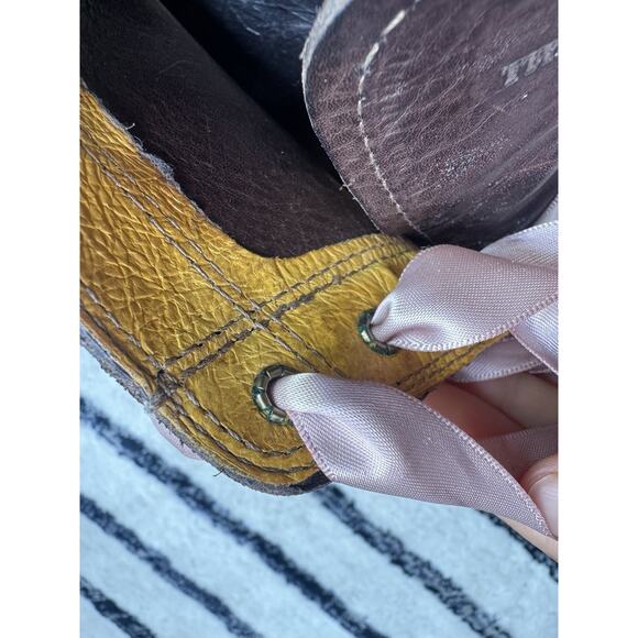 Frye Y2k Combat Lace-Up Boot, Sabrina 6G Brown w/ Pink Ribbon Laces Size 8 - Picture 10 of 16